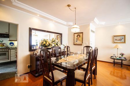 Apartamento à venda com 170m², 2 quartos e 1 vagaSala