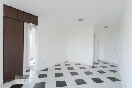 Sala de apartamento para alugar com 2 quartos, 50m² em Jardim Oriental, São Paulo