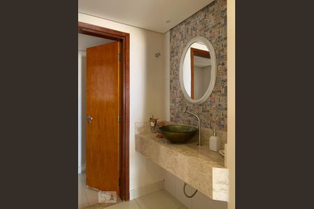 Lavabo de apartamento à venda com 4 quartos, 300m² em Centro, Campinas