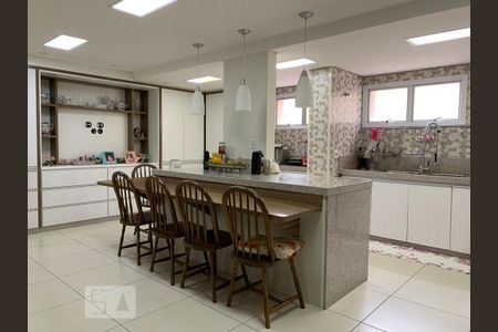 Cozinha de apartamento à venda com 4 quartos, 300m² em Centro, Campinas