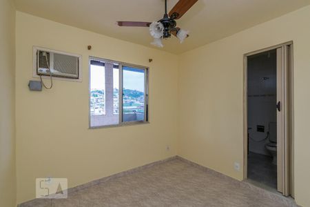 Suíte de apartamento à venda com 2 quartos, 50m² em Braz de Pina, Rio de Janeiro