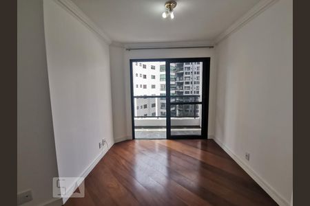 Sala de apartamento à venda com 3 quartos, 79m² em Vila Suzana, São Paulo