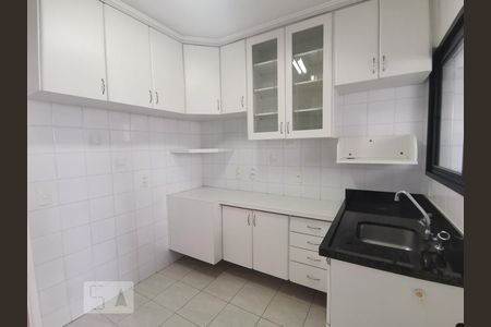 Apartamento à venda com 79m², 3 quartos e 2 vagas Apartamento à venda com 79m², 3 quartos e 2 vagasCozinha - Armários