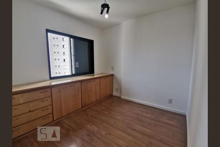 Apartamento à venda com 79m², 3 quartos e 2 vagas Apartamento à venda com 79m², 3 quartos e 2 vagasQuarto