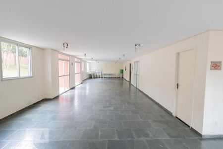 Apartamento à venda com 68m², 3 quartos e 2 vagas Apartamento à venda com 68m², 3 quartos e 2 vagasÁrea comum - Salão de festas