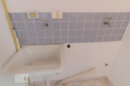 Apartamento à venda com 68m², 3 quartos e 2 vagas Apartamento à venda com 68m², 3 quartos e 2 vagasÁrea de Serviço