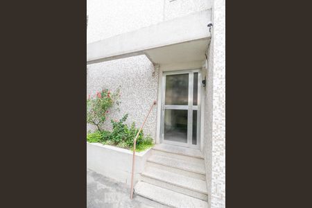 Apartamento para alugar com 76m², 2 quartos e sem vagaEntrada