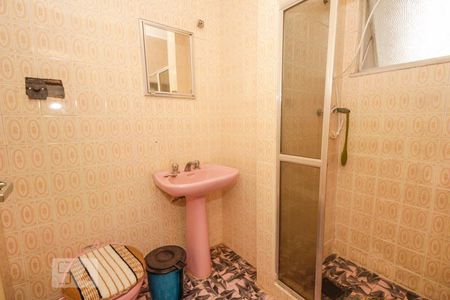 Apartamento para alugar com 76m², 2 quartos e sem vagaBanheiro