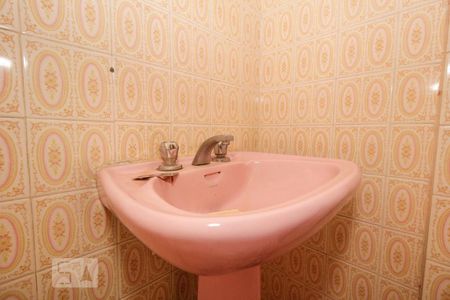 Apartamento para alugar com 76m², 2 quartos e sem vagaBanheiro