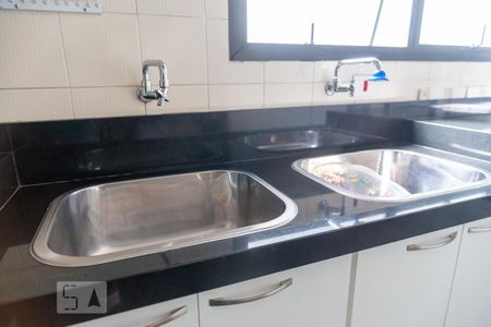Apartamento para alugar com 253m², 4 quartos e 4 vagas Apartamento para alugar com 253m², 4 quartos e 4 vagasÁrea de serviço