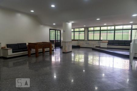Apartamento para alugar com 253m², 4 quartos e 4 vagas Apartamento para alugar com 253m², 4 quartos e 4 vagasÁrea comum - Salão de Festas