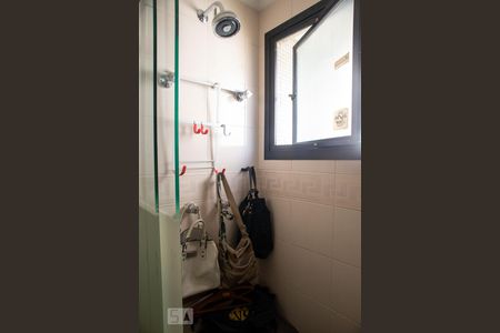 Apartamento para alugar com 253m², 4 quartos e 4 vagas Apartamento para alugar com 253m², 4 quartos e 4 vagasBanheiro da Suíte 1