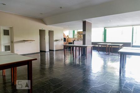 Apartamento para alugar com 253m², 4 quartos e 4 vagas Apartamento para alugar com 253m², 4 quartos e 4 vagasÁrea comum - Churrasqueira