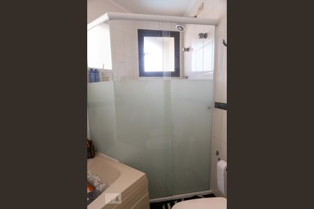 Apartamento para alugar com 253m², 4 quartos e 4 vagas Apartamento para alugar com 253m², 4 quartos e 4 vagasBanheiro da Suíte Master