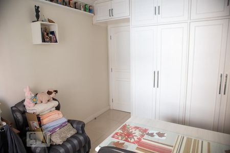 Apartamento para alugar com 253m², 4 quartos e 4 vagas Apartamento para alugar com 253m², 4 quartos e 4 vagasQuarto