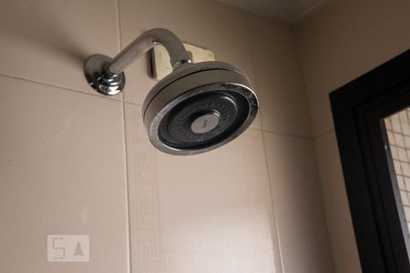 Apartamento para alugar com 253m², 4 quartos e 4 vagas Apartamento para alugar com 253m², 4 quartos e 4 vagasBanheiro da Suíte 1