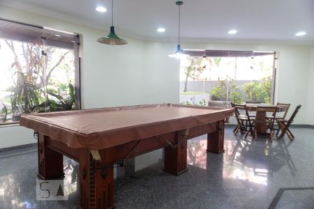 Apartamento para alugar com 253m², 4 quartos e 4 vagas Apartamento para alugar com 253m², 4 quartos e 4 vagasÁrea comum - Salão de Jogos