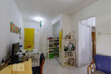 Sala de apartamento à venda com 1 quarto, 25m² em Santa Teresa, Rio de Janeiro