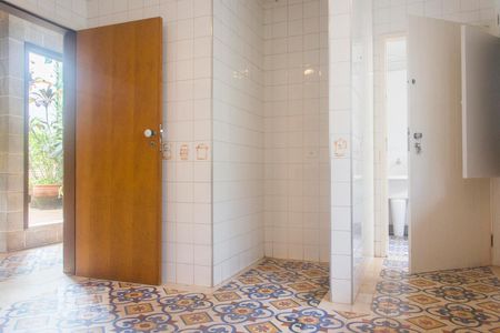 Casa para alugar com 244m², 3 quartos e 2 vagasCozinha