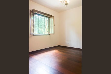 Casa para alugar com 244m², 3 quartos e 2 vagasBanheiro Suite