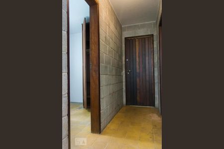 Casa para alugar com 244m², 3 quartos e 2 vagasSuite Serviço