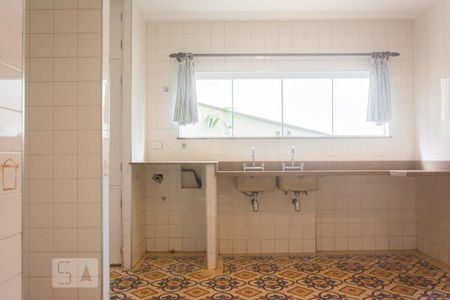 Casa para alugar com 244m², 3 quartos e 2 vagasCozinha