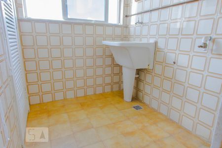 Apartamento à venda com 70m², 2 quartos e 1 vagaÁrea de Serviço