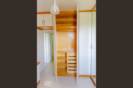 Apartamento à venda com 70m², 2 quartos e 1 vagaQuarto 1 - Armários