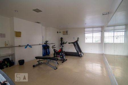 Apartamento à venda com 67m², 2 quartos e 1 vaga Apartamento à venda com 67m², 2 quartos e 1 vagaAcademia