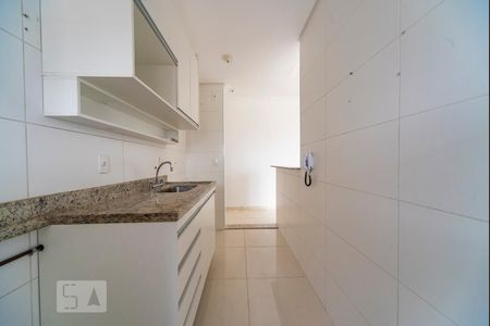 Apartamento para alugar com 58m², 2 quartos e 2 vagasCozinha 