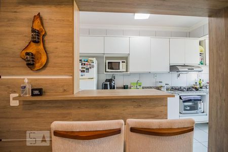 Cozinha de apartamento à venda com 1 quarto, 47m² em Menino Deus, Porto Alegre