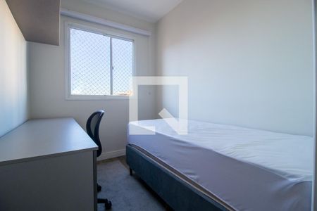Quarto 1 de apartamento para alugar com 2 quartos, 58m² em Cidade Industrial, Curitiba