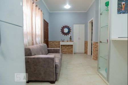 Sala  de kitnet/studio para alugar com 1 quarto, 35m² em São José, Canoas