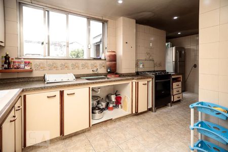 Apartamento à venda com 144m², 3 quartos e 2 vagasCozinha