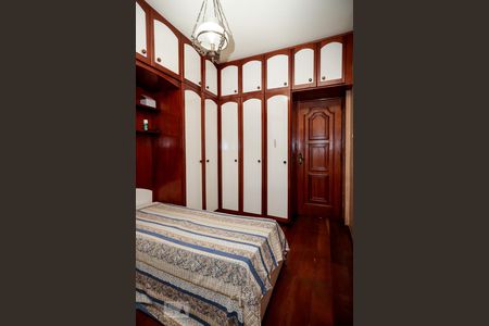 Apartamento à venda com 144m², 3 quartos e 2 vagasQuarto 2