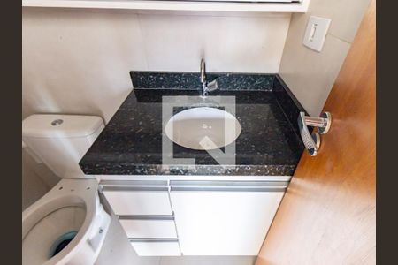 Banheiro de apartamento para alugar com 1 quarto, 30m² em Vila Regente Feijó, São Paulo