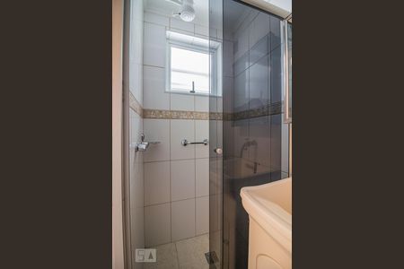 Apartamento para alugar com 65m², 2 quartos e sem vaga Apartamento para alugar com 65m², 2 quartos e sem vagaBanheiro de Serviço