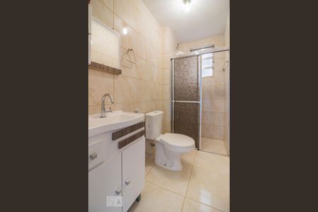 Banheiro de apartamento à venda com 3 quartos, 66m² em Santo Antônio, Porto Alegre