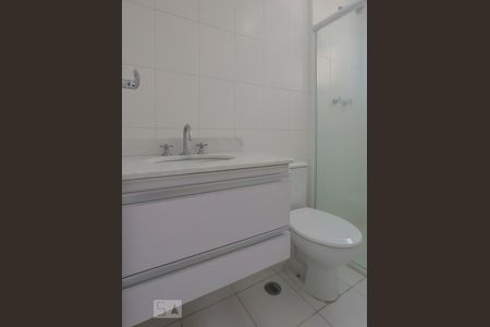 Apartamento para alugar com 64m², 2 quartos e 2 vagasBanheiro