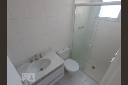 Apartamento para alugar com 64m², 2 quartos e 2 vagasBanheiro