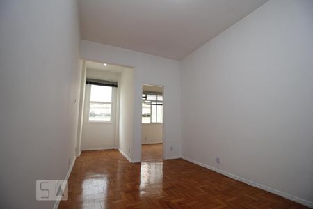 Apartamento à venda com 61m², 2 quartos e sem vagaSala