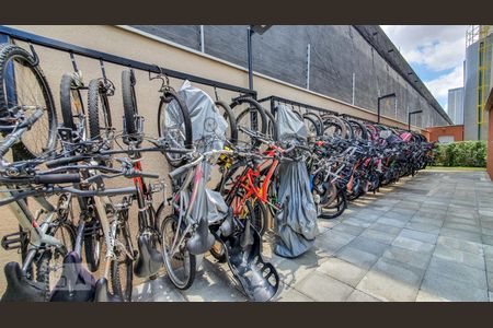 Apartamento para alugar com 37m², 2 quartos e 1 vaga Apartamento para alugar com 37m², 2 quartos e 1 vagaÁrea comum - Bicicletário