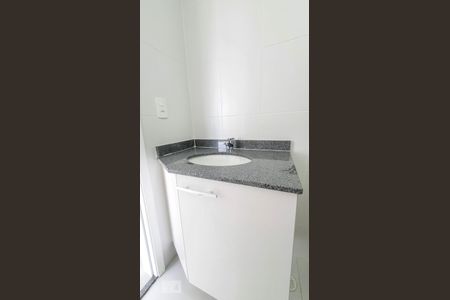 Apartamento para alugar com 37m², 2 quartos e 1 vaga Apartamento para alugar com 37m², 2 quartos e 1 vagaBanheiro
