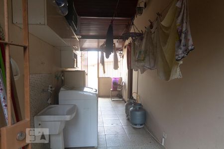 Casa para alugar com 400m², 4 quartos e 5 vagasLavanderia