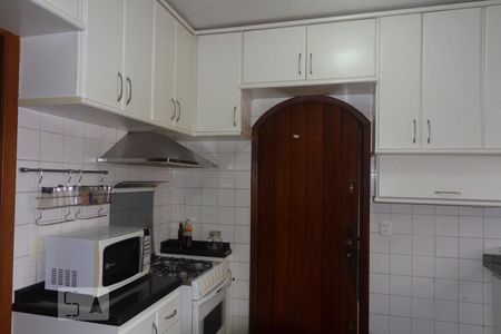 Casa para alugar com 400m², 4 quartos e 5 vagasCozinha