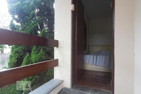 Casa para alugar com 400m², 4 quartos e 5 vagasSacada da Suíte 2