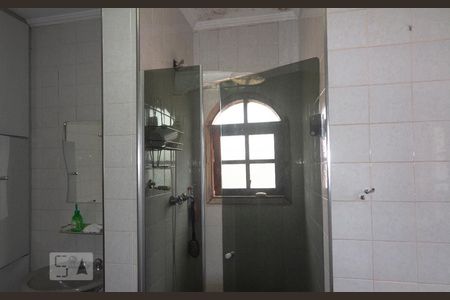 Casa para alugar com 400m², 4 quartos e 5 vagasBanheiro da Suíte 2