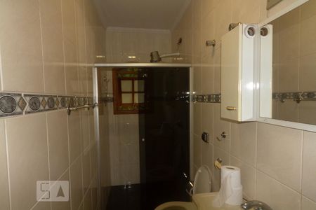 Casa para alugar com 400m², 4 quartos e 5 vagasBanheiro 1