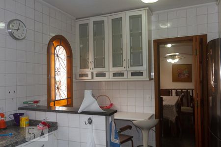 Casa para alugar com 400m², 4 quartos e 5 vagasCozinha