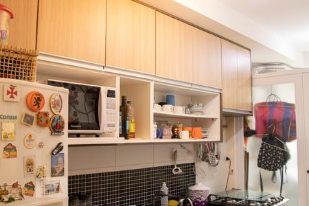 Cozinha de apartamento para alugar com 2 quartos, 64m² em Vila São Paulo, São Paulo